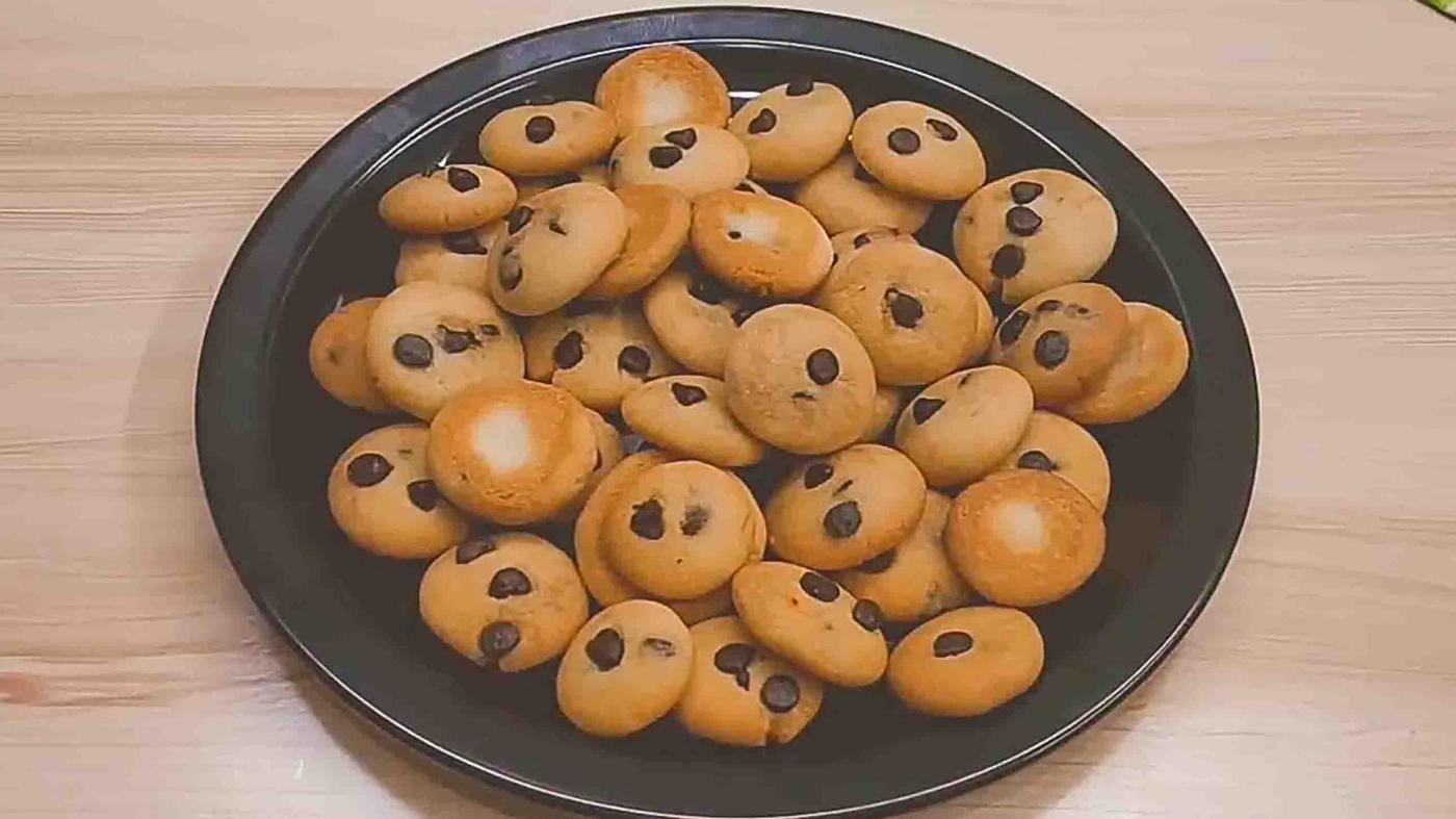 No-Oven Choco Chip Cookies Recipe