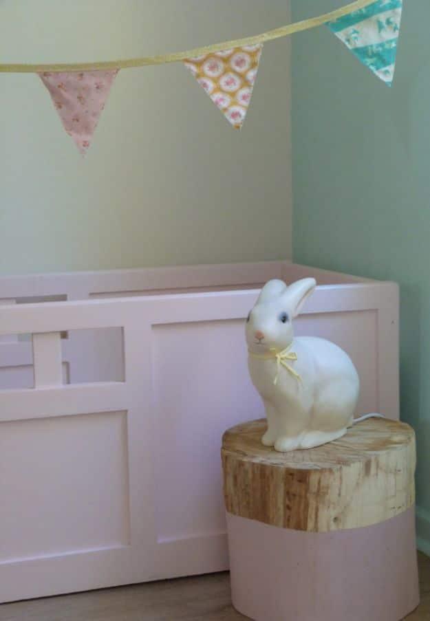 Pretty Wood Bedside Table, fast enough to finish before the next rainy day and charm that fits right into an existing room