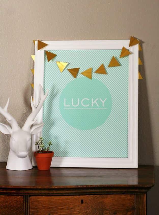 St Patricks Day Decor Ideas - St. Patrick’s Day LUCKY Print - DIY St. Patrick's Day Party Decorations and Home Decor Crafts - Projects for Walls, Hanging Banners, Wreaths, Tabletop