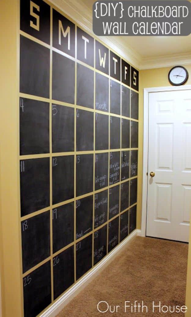 DIY Chalkboard Wall Calendar, a charming handmade idea worth trying soon and a project worth repeating for gifts
