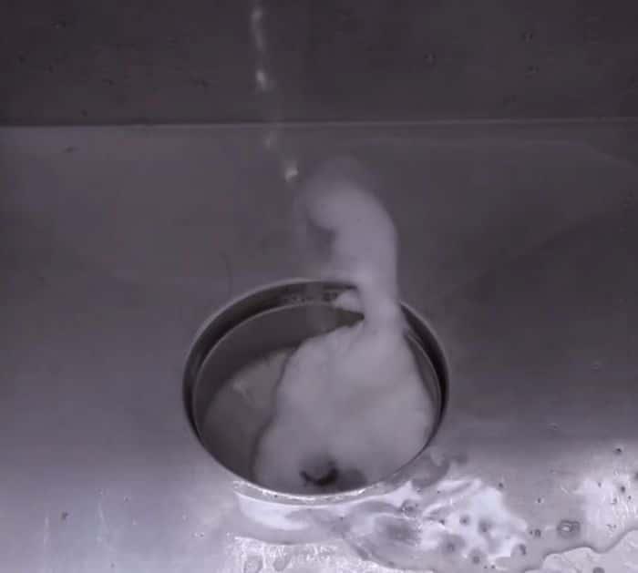 How to Clean a Clogged Drain Easily Trick
