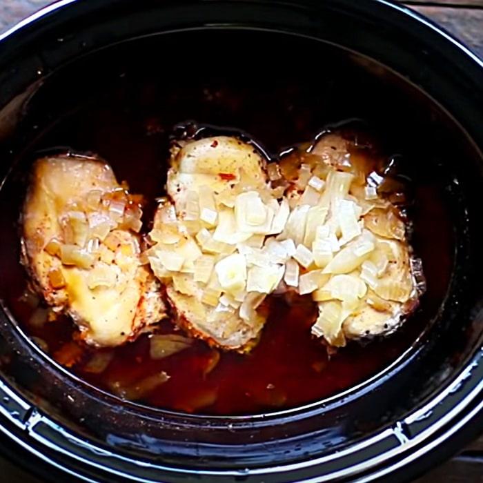 Crockpot Cajun Chicken Fettuccine Recipe - Easy Crockpot Meal Ideas - Cheap Crockpot Recipes
