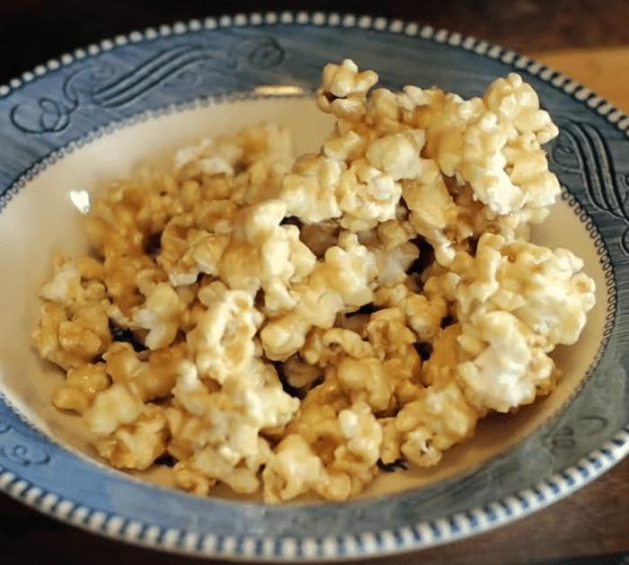 How to Make Caramel Corn
