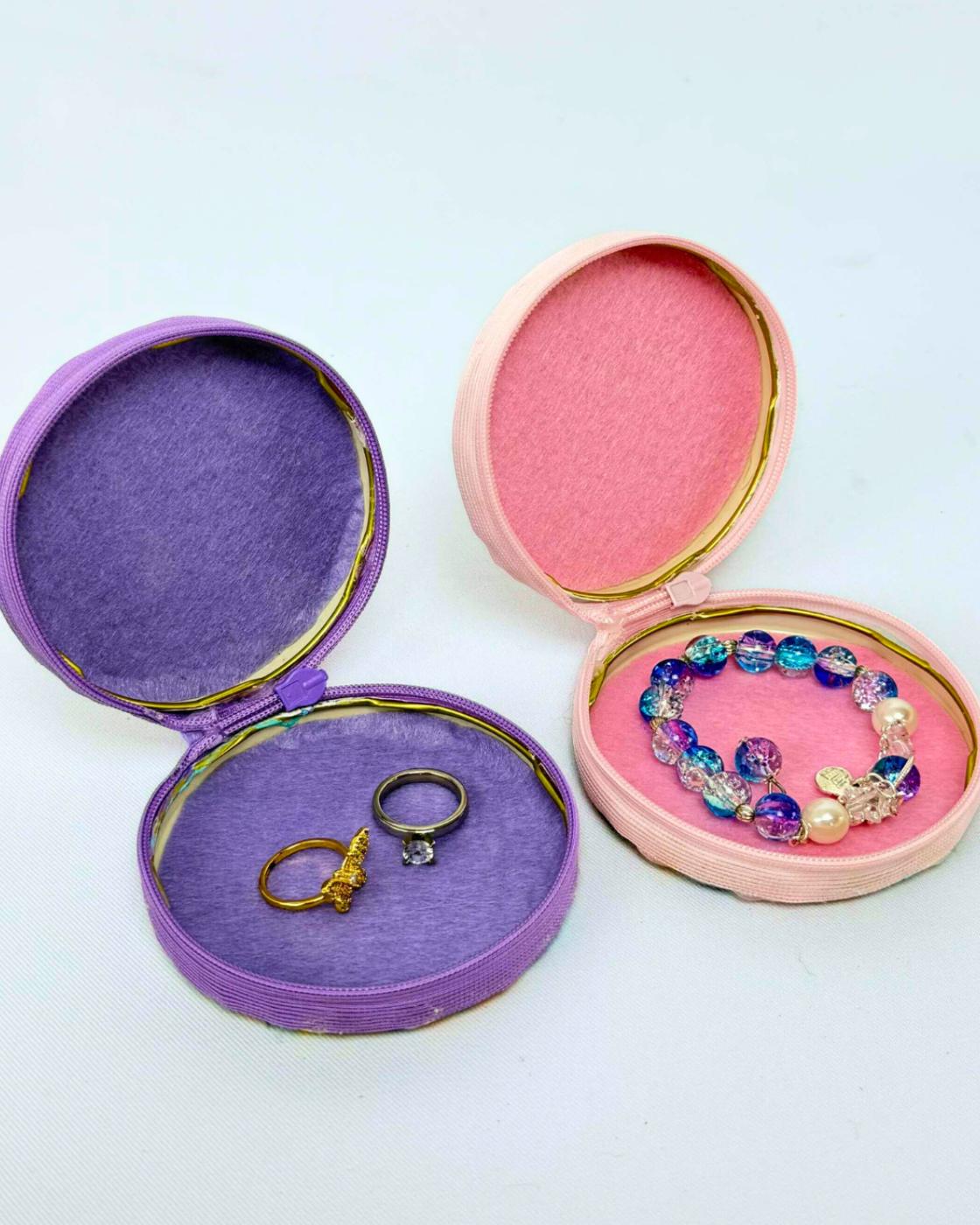 Homemade 25 And Cheap Gift — 3. jewelry purse