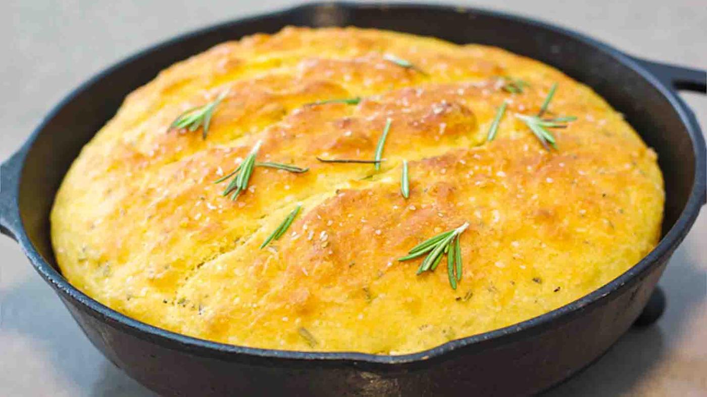 Easy 4-Ingredient Skillet Bread Recipe