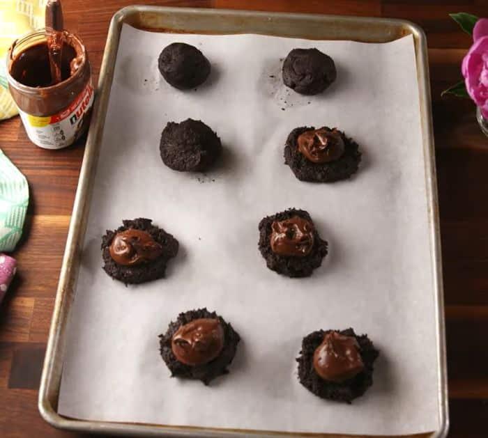 How to Make Nutella Stuffed Cookies