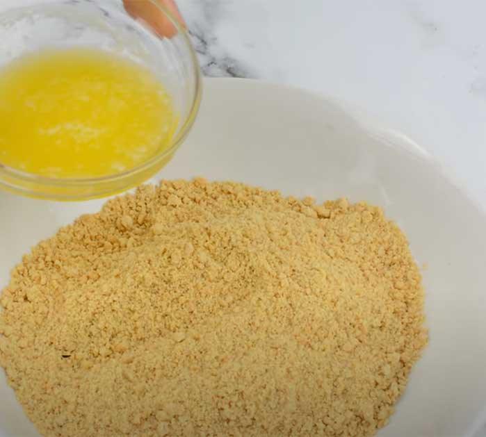 Graham Cracker Crust For Strawberry Cheesecake Cups - No-Bake Recipes