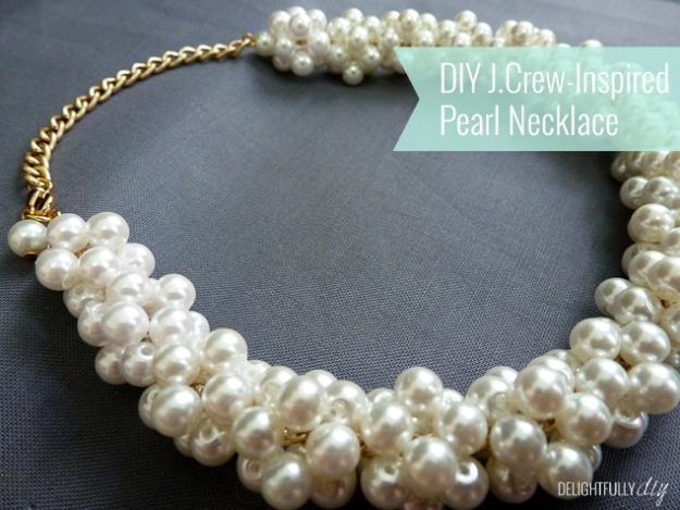 DIY J.Crew-Inspired Pearl Necklace, a thoughtful handmade present, fast enough to knock out on a rainy afternoon