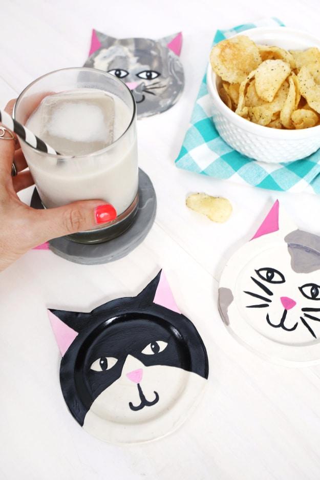 Clay Kitty Coaster DIY, cheap to pull off with items from a bargain aisle and the kind of upgrade neighbors notice right away