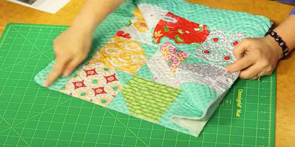 Quilted Tote Bag Carries Everything from Groceries to Your Sewing Stash