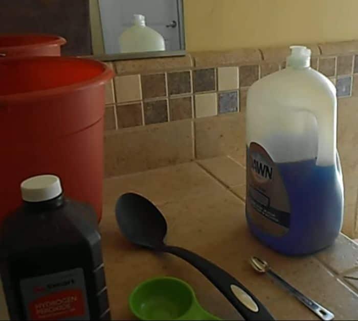 Homemade Odor Eliminator Solution Ingredients