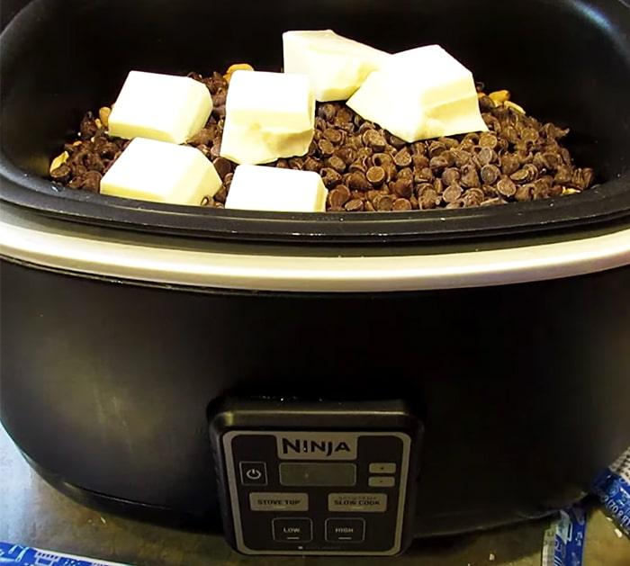 Holiday Chocolate Recipes - Peanut Clusters Recipe - Crockpot Recipes