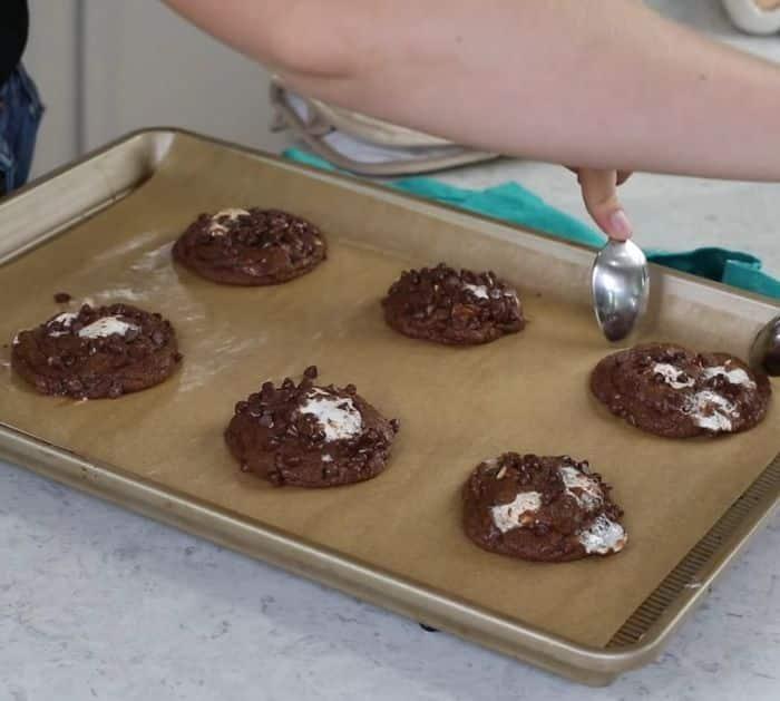 How to Make Gooey Rocky Road Cookies