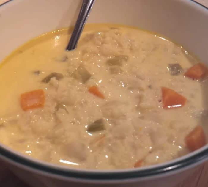 Easy Low-Carb Cauliflower Chowder Recipe