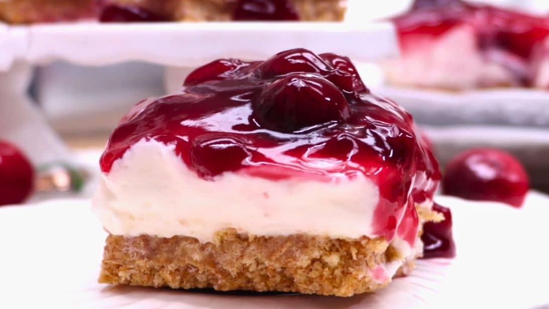 No-Bake Cherry Cheesecake Bars