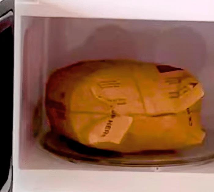 How to Remove Burnt Smell From Your Microwave