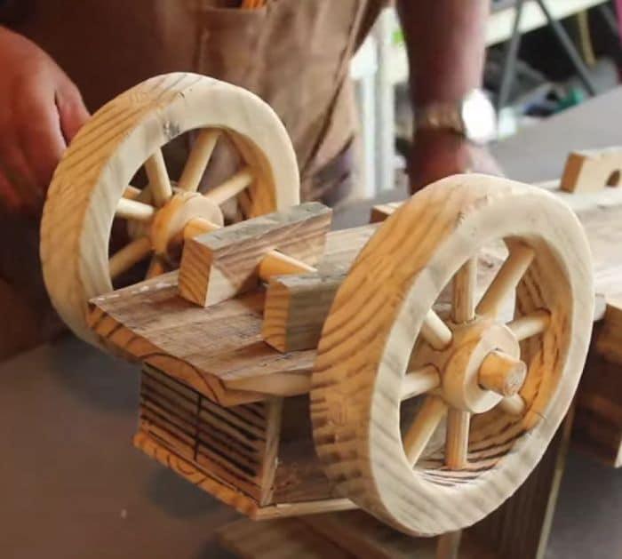 Easy to Build DIY Truck Planter
