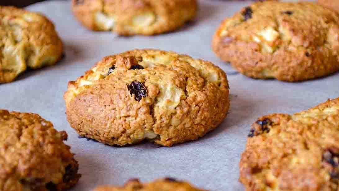 Oatmeal Apple Raisin Cookies Recipe
