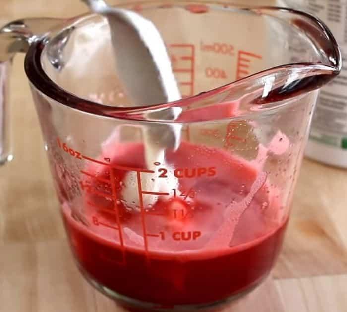 How To Make Rainbow Jell-O Eggs