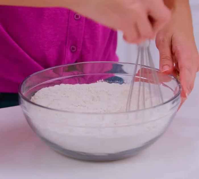 How to Make a Funfetti Layer Cake