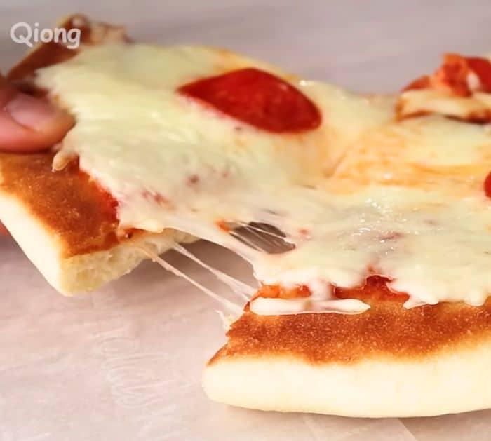 Easy Stovetop Homemade Pizza Recipe