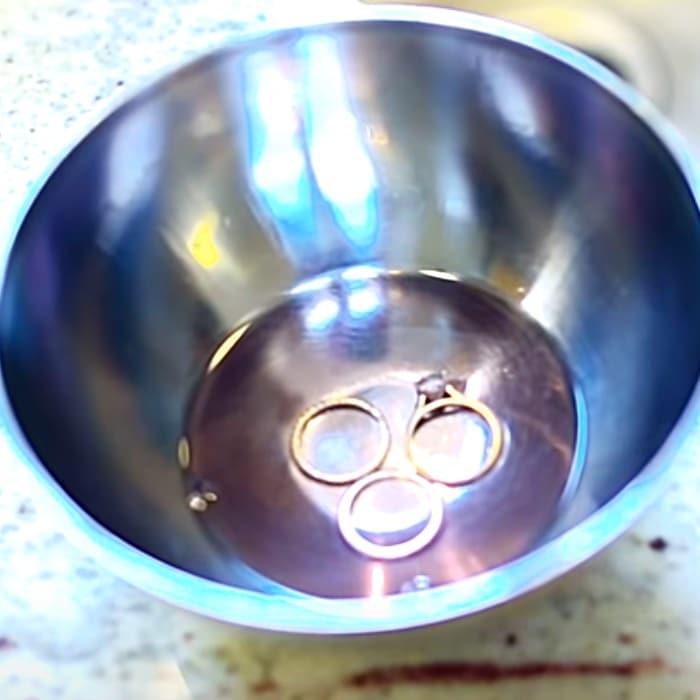 Easy Alcohol Hacks - How T Clean With Alcohol - Clean Mirrors With Alcohol