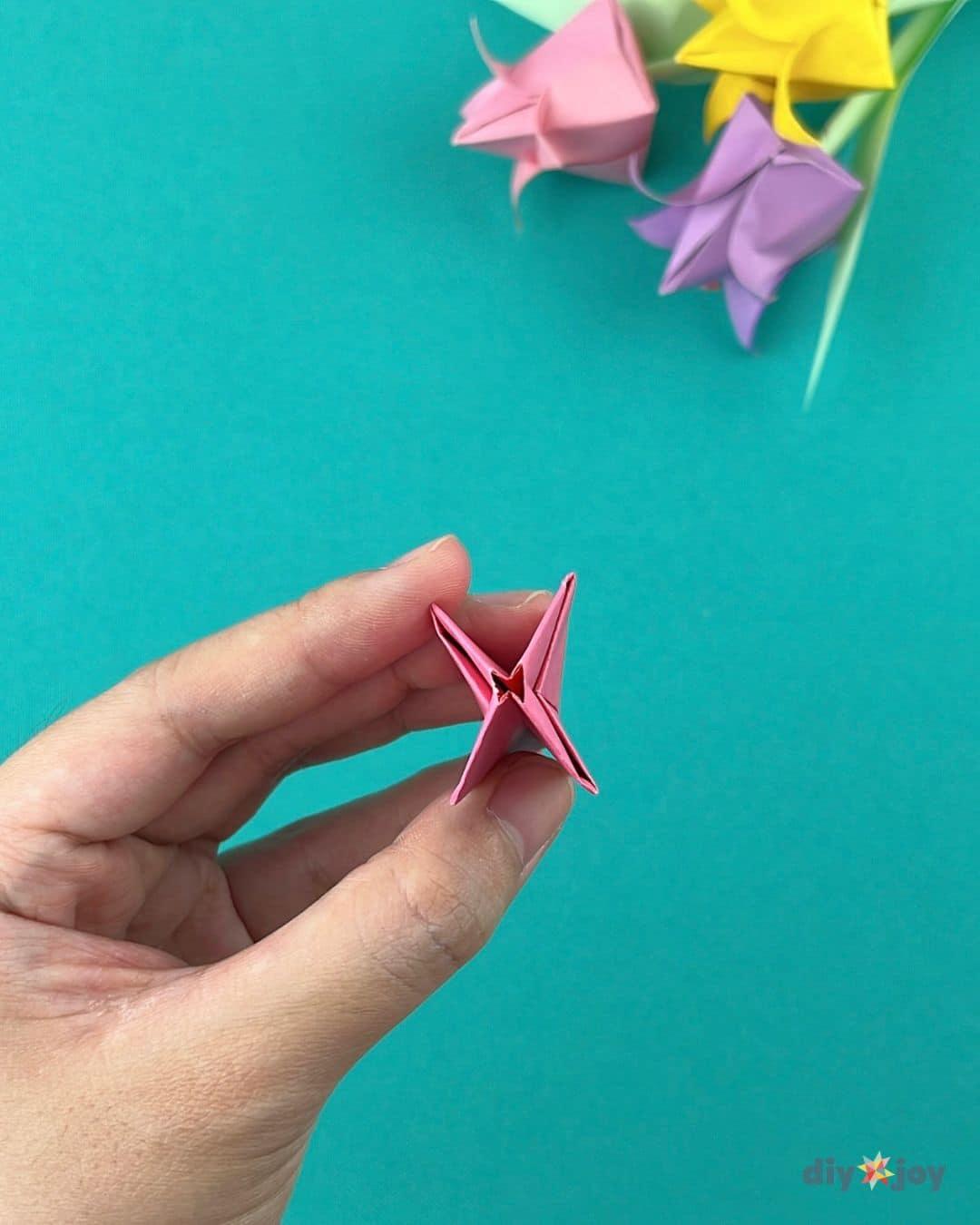 Homemade Paper Tulips — easy flowers with paper