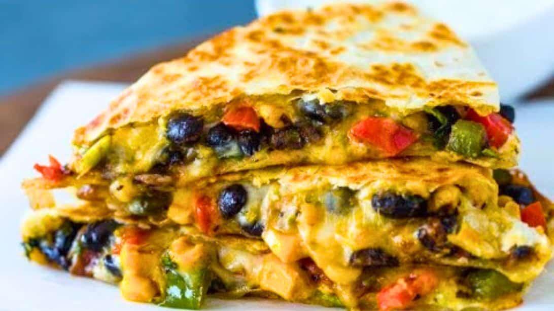Easy Southwest Cheesy Veggie Quesadillas Recipe