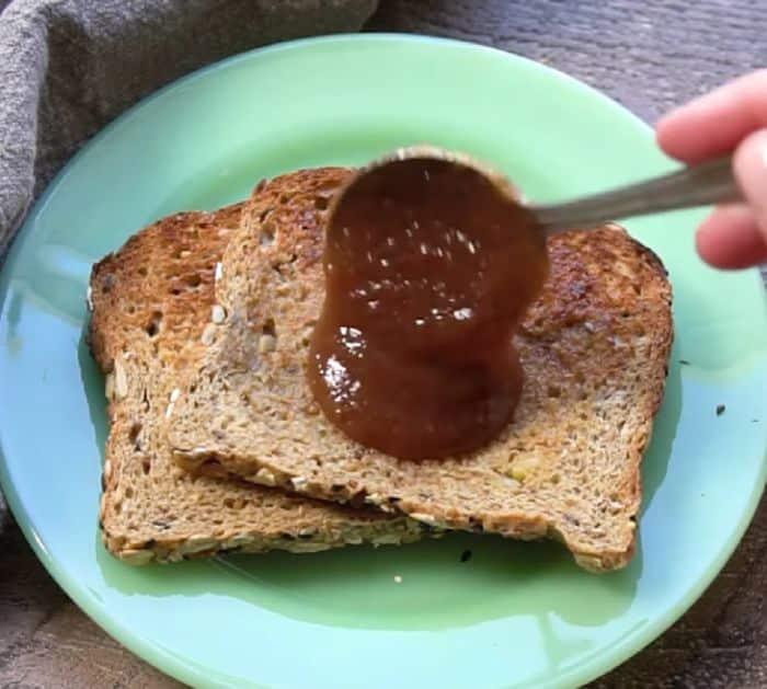 How to Make Slow Cooker Apple Butter