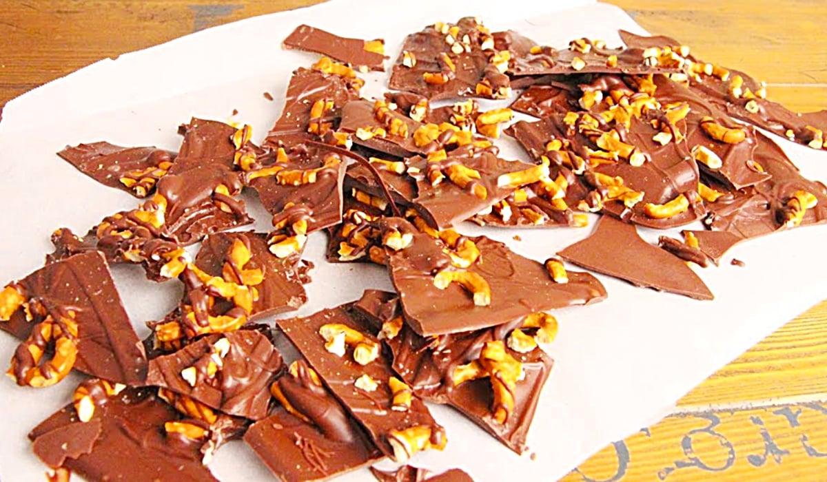 3-Ingredient Sea Salted Chocolate Pretzel Bark Recipe