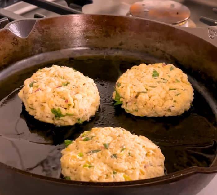 Easy Crab Cakes Recipe Instructions