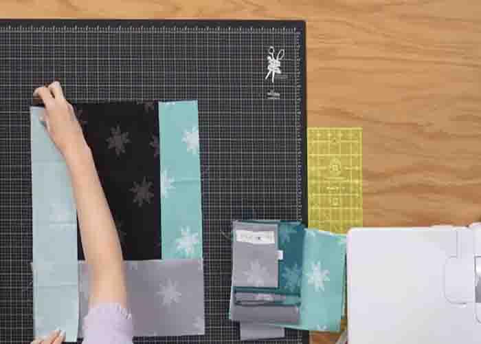 Finishing the quilt top of the reversible quilt project