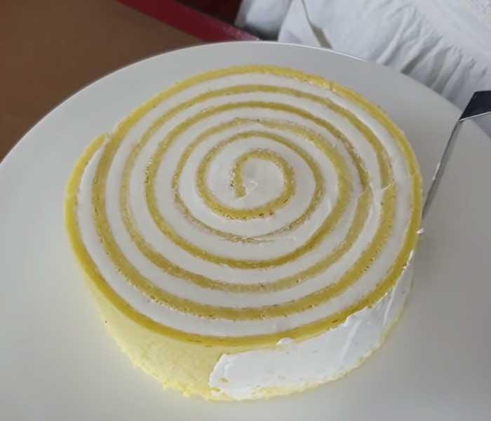 Vanilla Swirl Cake Assembly - Gluten Free