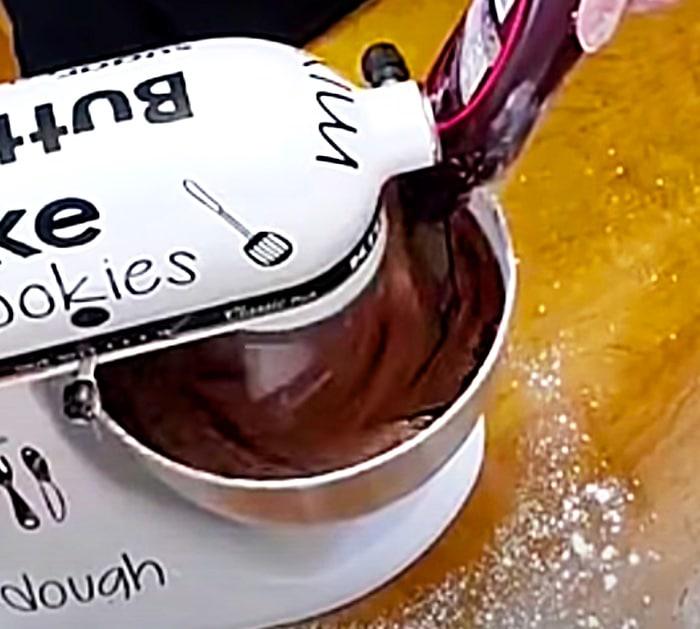How To Make a Hershey's Cake - Sheet Cake Recipe - Chocolate Cake Recipe