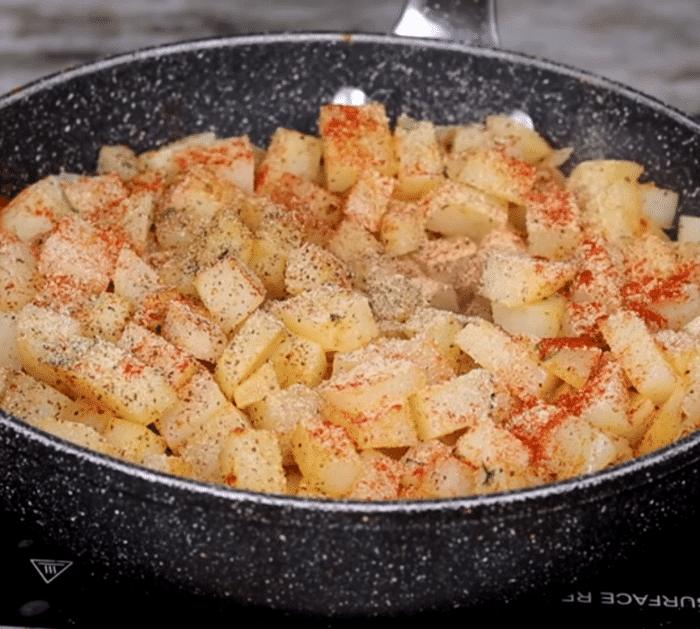 Quick and Easy Breakfast Skillet Potatoes Recipe Instructions