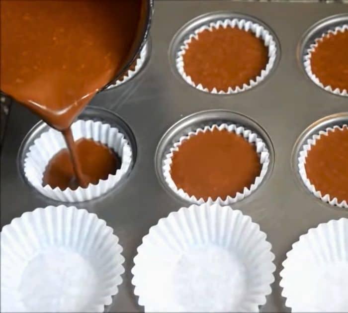 Perfectly Moist Chocolate Cupcake Recipe Instructions