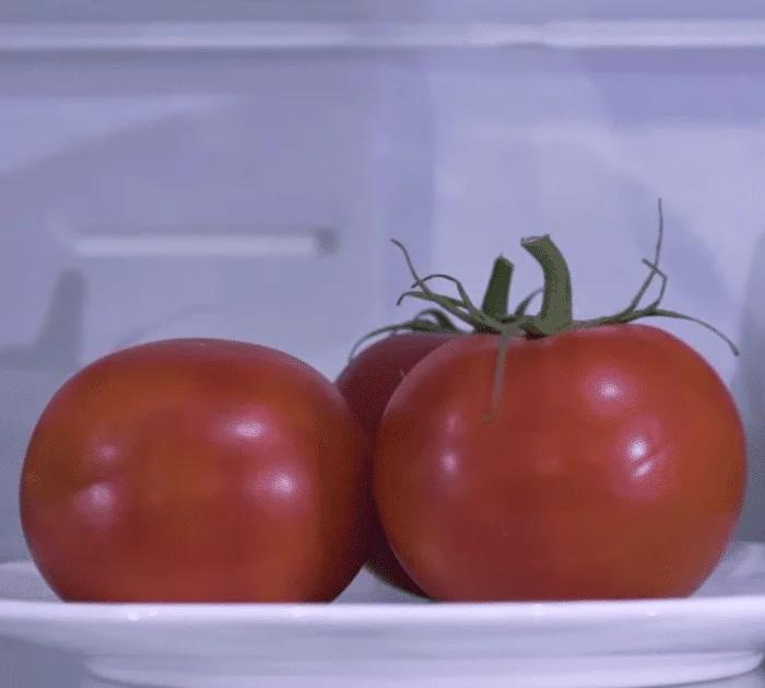How to Store Tomatoes Properly