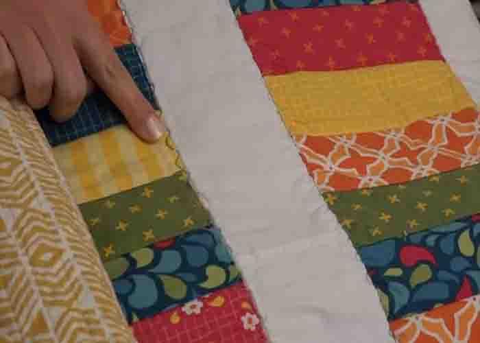 Straight line quilt using crosshatch