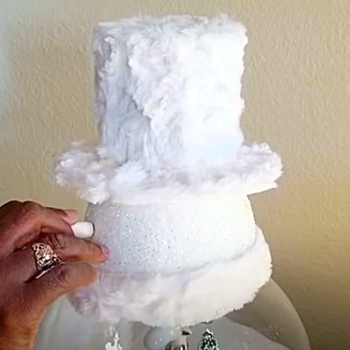 DIY Lighted Snowman - Christmas Decor - Snow Scene Idea