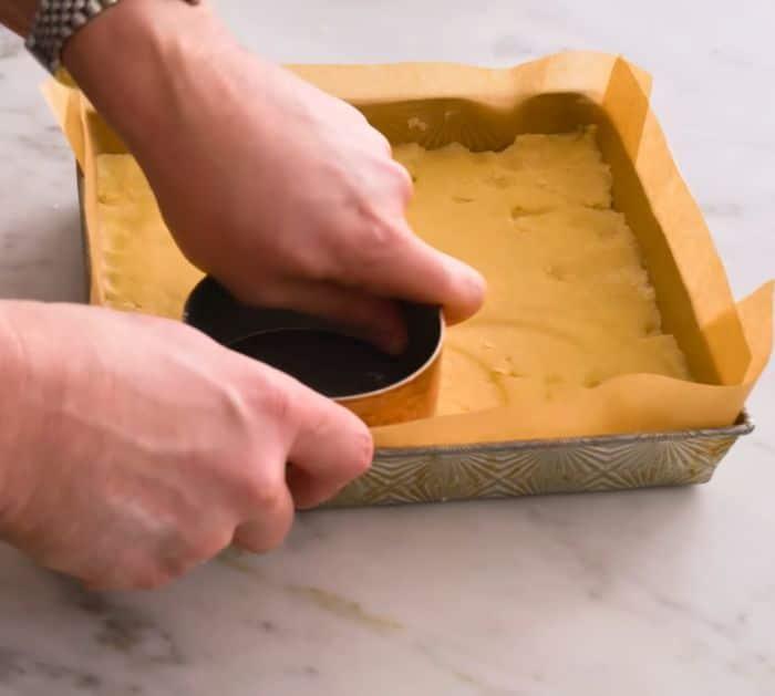 Easy Millionaire's Shortbread Ingredients