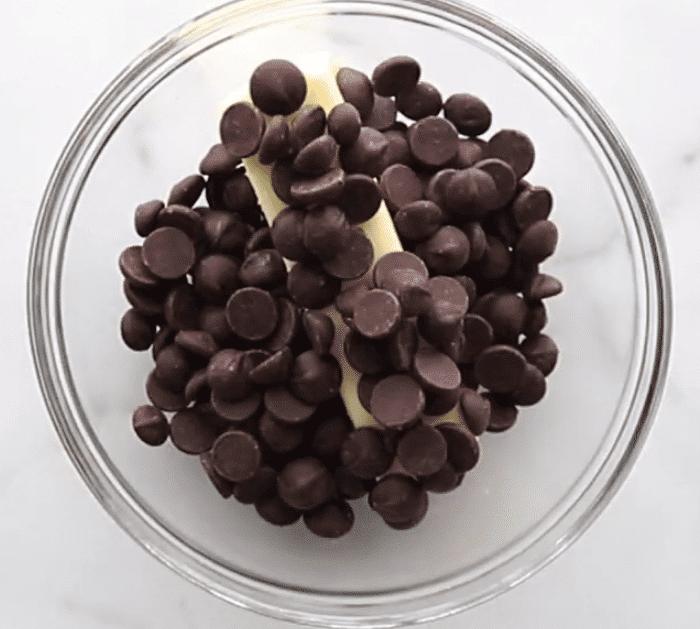 How to Make Chocolate Peanut Butter Brownies