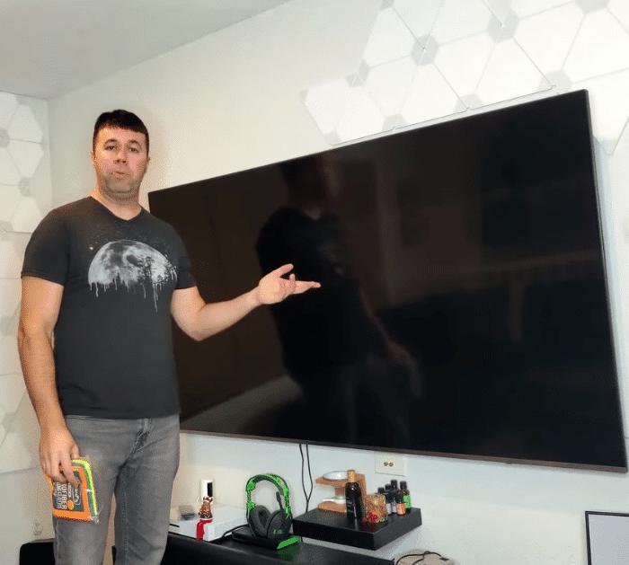 Easy TV Screen Cleaning Hack