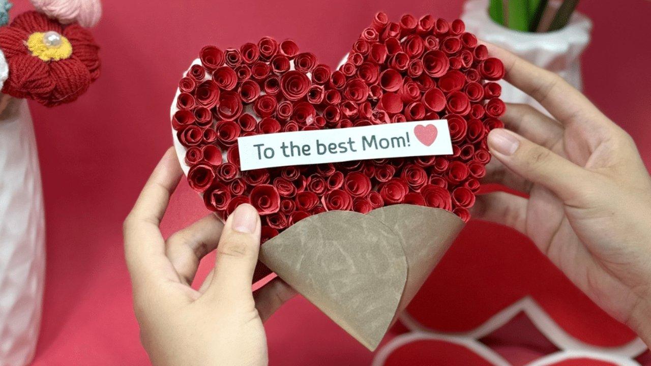 Easy DIY Heart Gift Card Tutorial