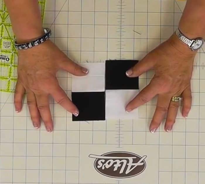 Four Patch Frenzy Quilt With Jenny Doan Tutorial