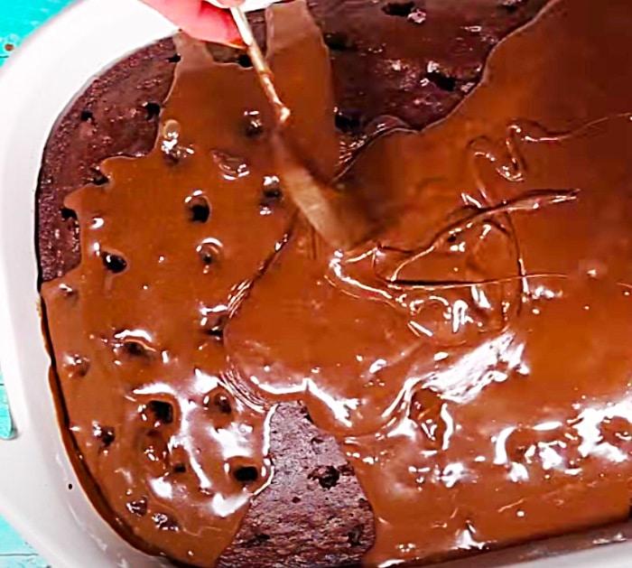 Nutella Poke Cake Idea - Dessert Ideas - Poke Cake Recipe Ideas