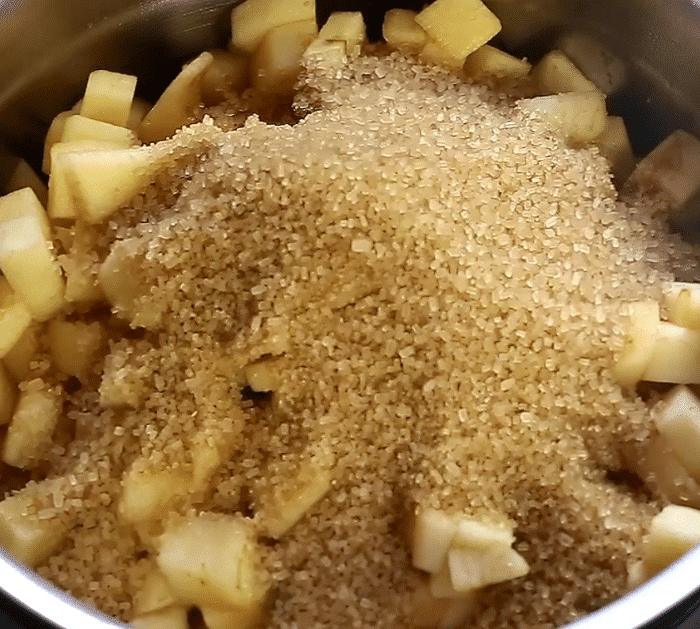 How to Make Apple Pie Cheesecake Tacos