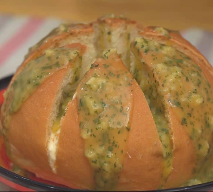 Easy Cream Cheese Garlic Bread Recipe