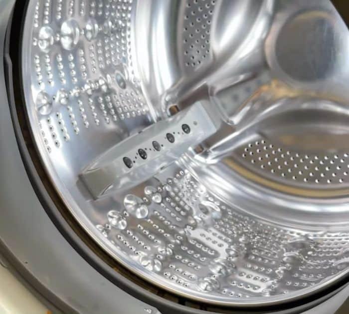 How to Clean a Washing Machine Properly