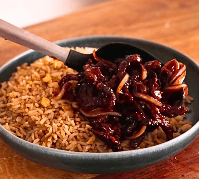 How to Make Crispy Beef Chili