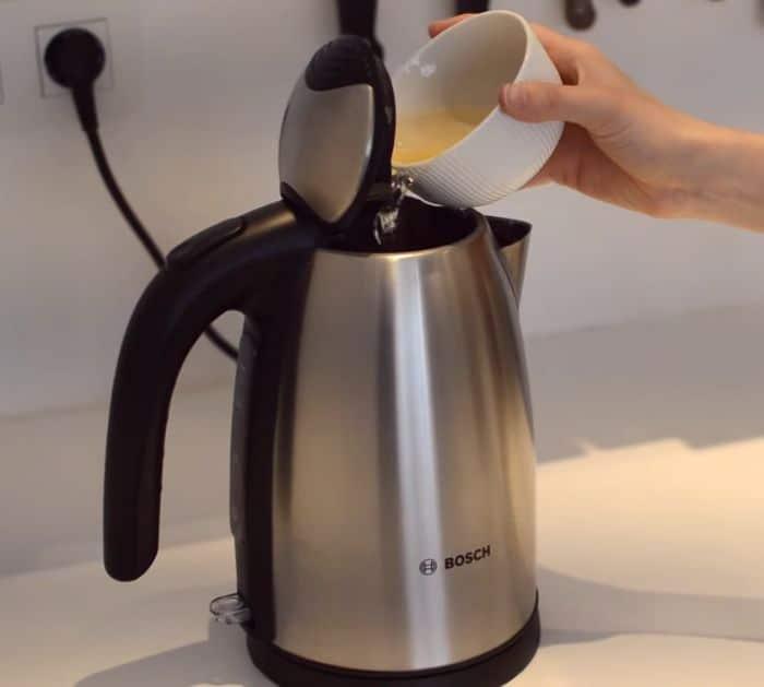 Easiest Way to Clean a Kettle Tips